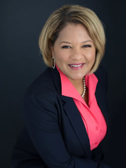 Gloria Solorzano de Lopez - Assistente Jurídica de Imigração em Orlando