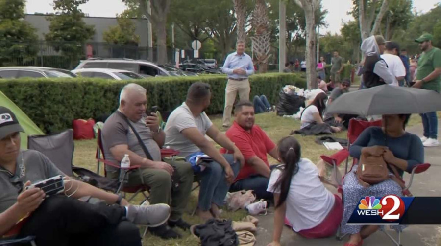 Long lines outside of Orlando immigration office as hundreds try to get appointments