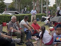 Long lines outside of Orlando immigration office as hundreds try to get appointments